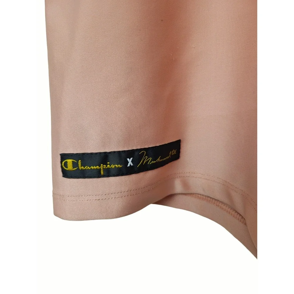 Champion salmon colored